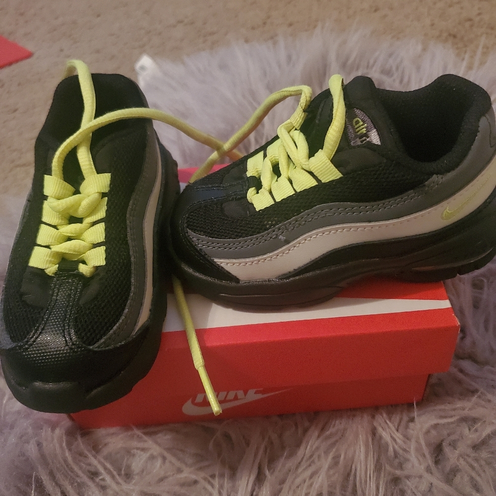 Boys Air Max